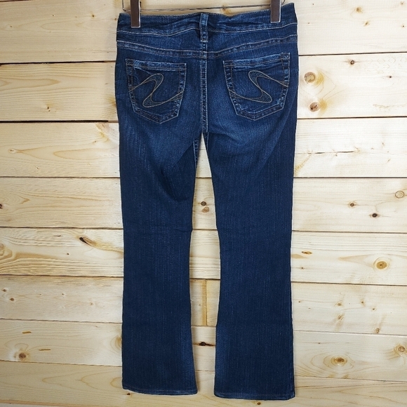 📣2/40$📣 SILVER Tuesday dark wash stretch jeans size 28 - Picture 5 of 8